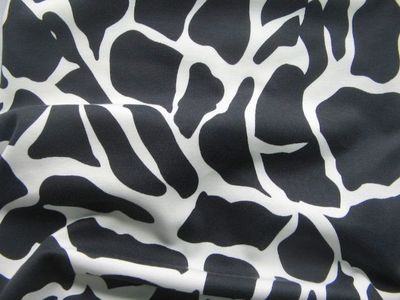 绍兴县欧伦针纺织品 全球纺织网上的涤氨纶罗马布产品展示与创新